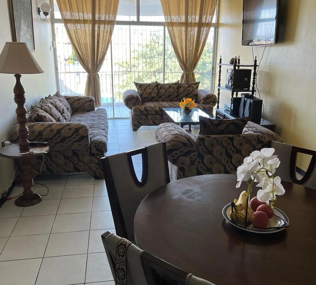 Worthington Towers Apartment キングストン